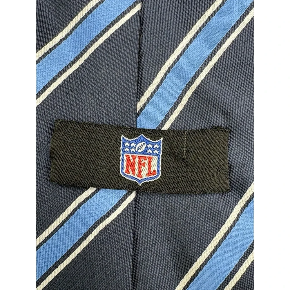 Tennessee Titans Men's Tie NFL Football Flame Blue White Strips 58